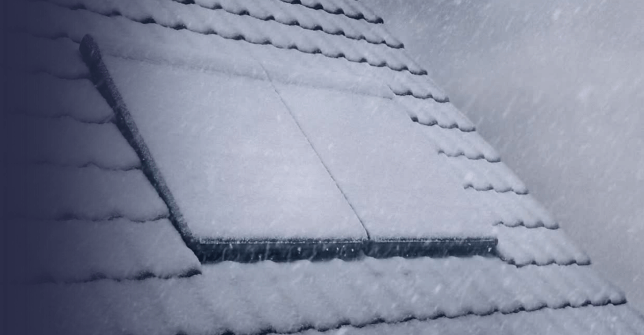 Snowing on a VELUX Window